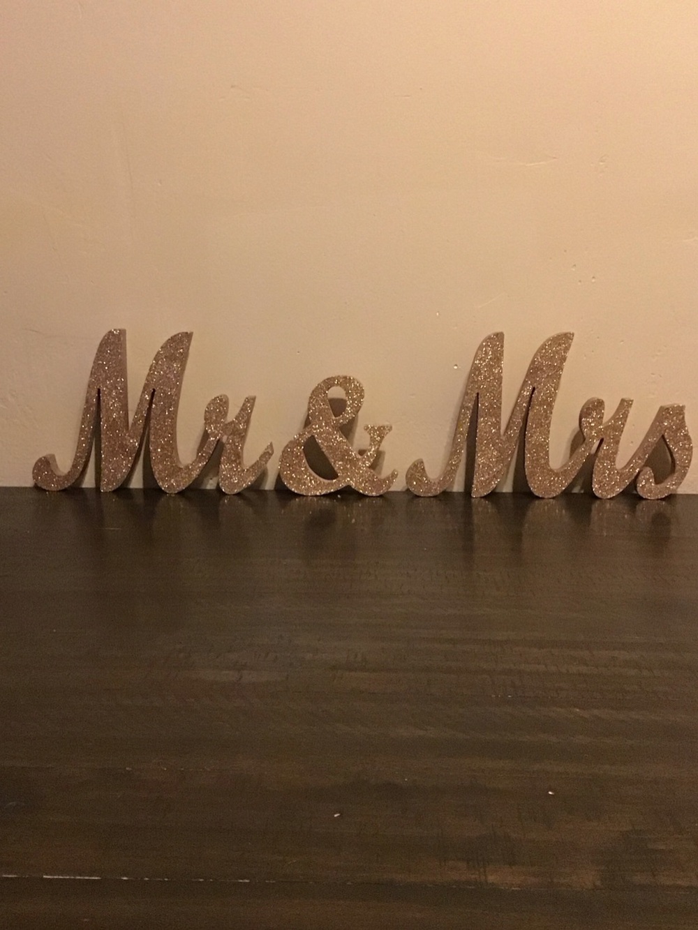 Mr & Mrs Glitter Tabletop Sign - Gold